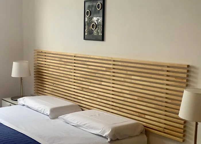 Magdalene Apt. דירה *